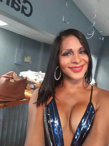 4198063295, 34 Mixed female escort, Toledo