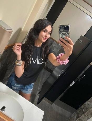 Kenna, 25  female escort, Toledo