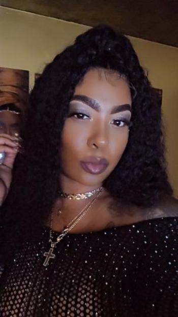 Cupcake, 30  female escort, Toledo