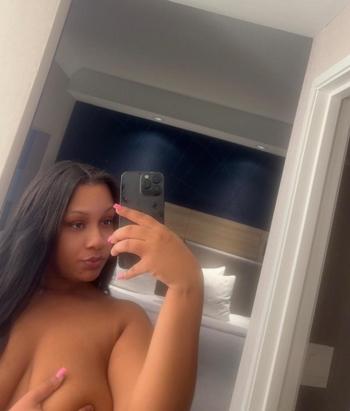 Diamond, 26  female escort, Toledo