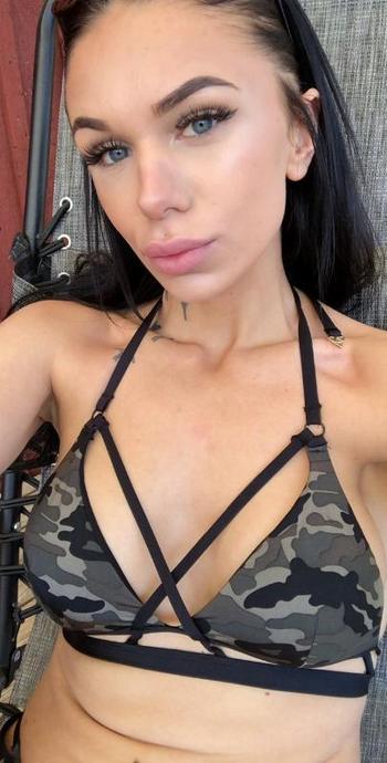 281-612-9463, 27  female escort, Toledo