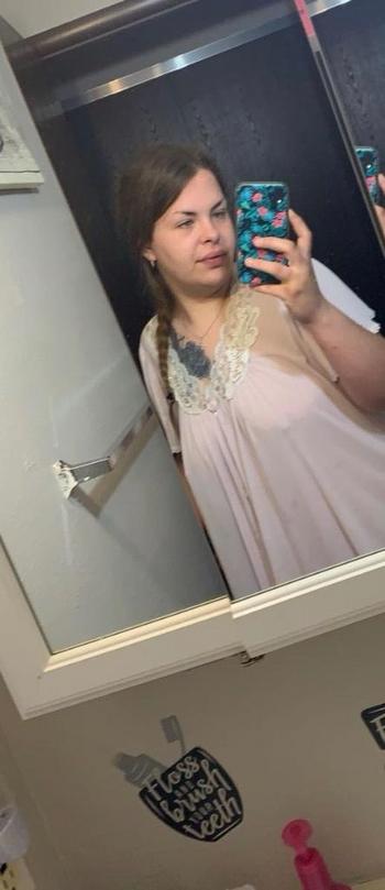 Emma, 25  female escort, Toledo