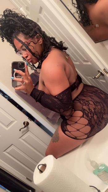 Cinnamon, 24  female escort, Toledo