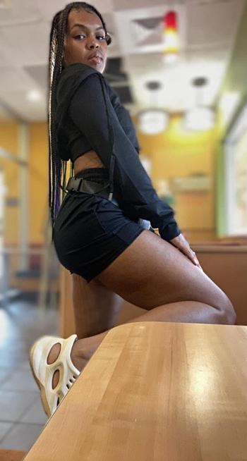 419-250-1088, 33  female escort, Toledo